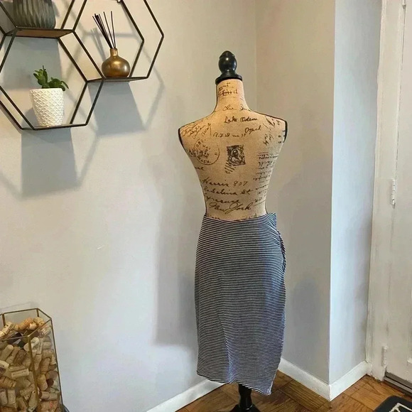 A.N.A Asymmetrical Pencil Skirt - Picture 3 of 4